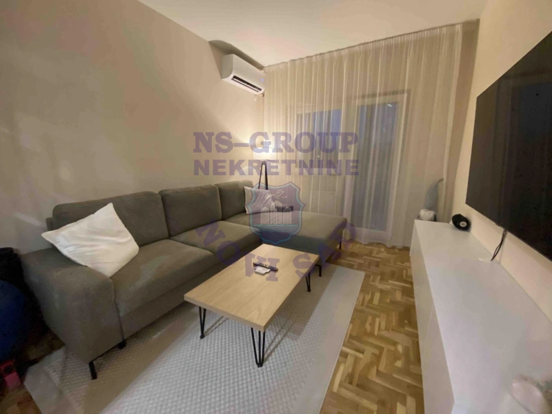 stan na prodaju Novi Sad, 45m2 579552