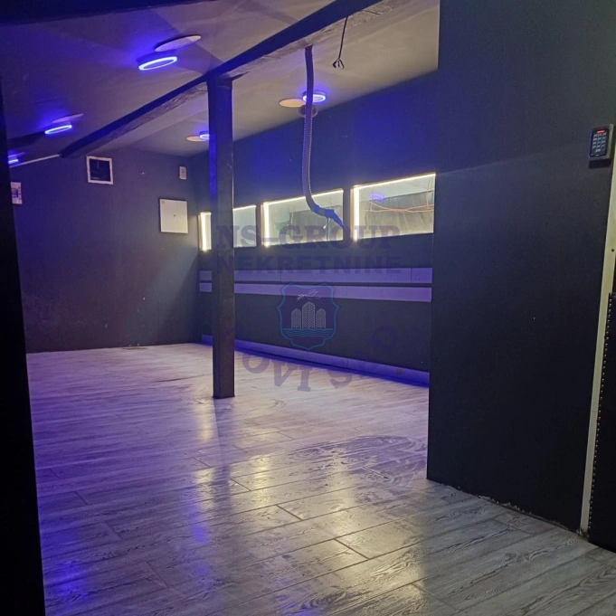 Lokal za izdavanje Novi Sad 80m2, 17649