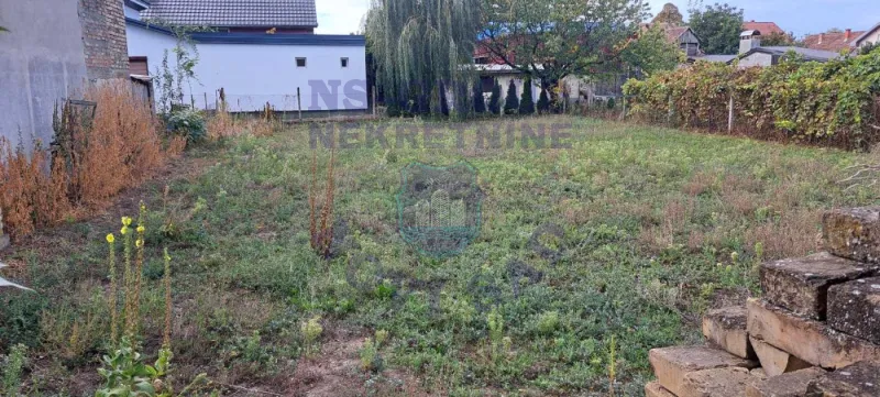 plac na prodaju Čenej, 675m2 579496