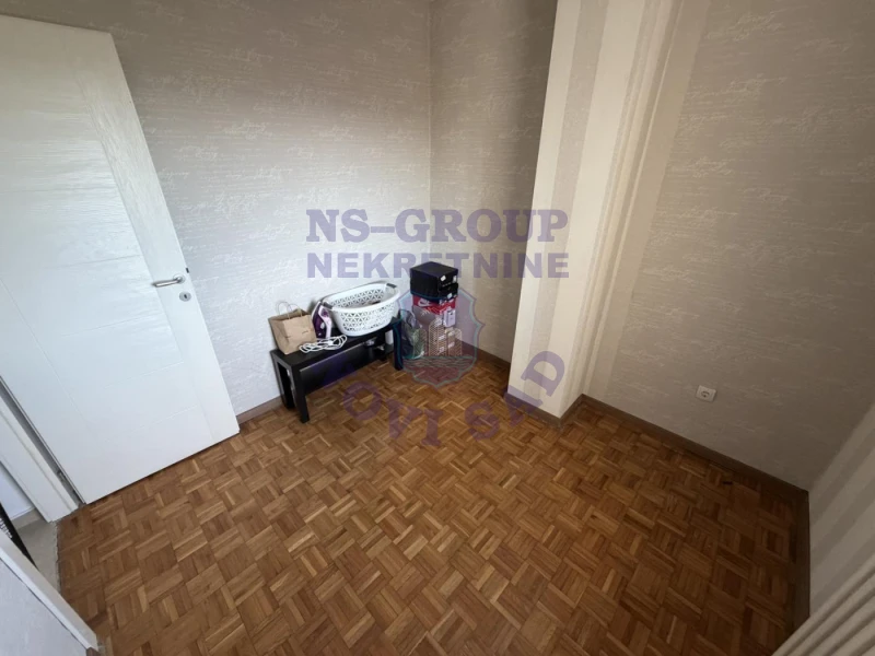 Stan na prodaju Novi Sad 68m2, 579611