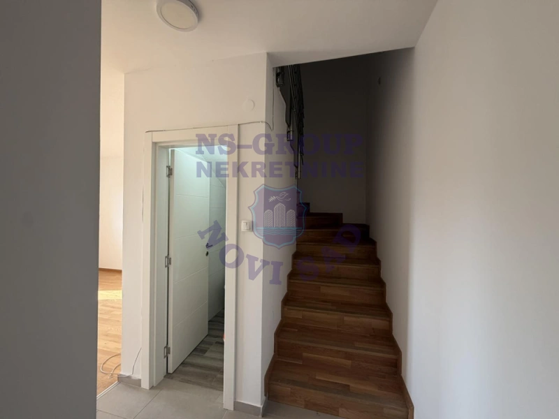 Stan na prodaju Petrovaradin 79m2, 579609