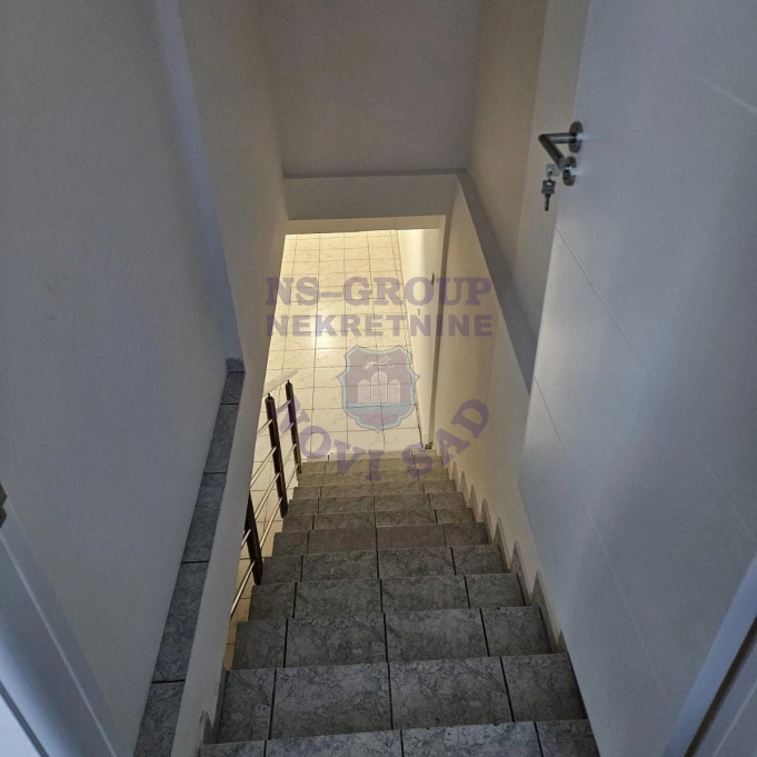 Lokal za izdavanje Novi Sad 42m2, 17666
