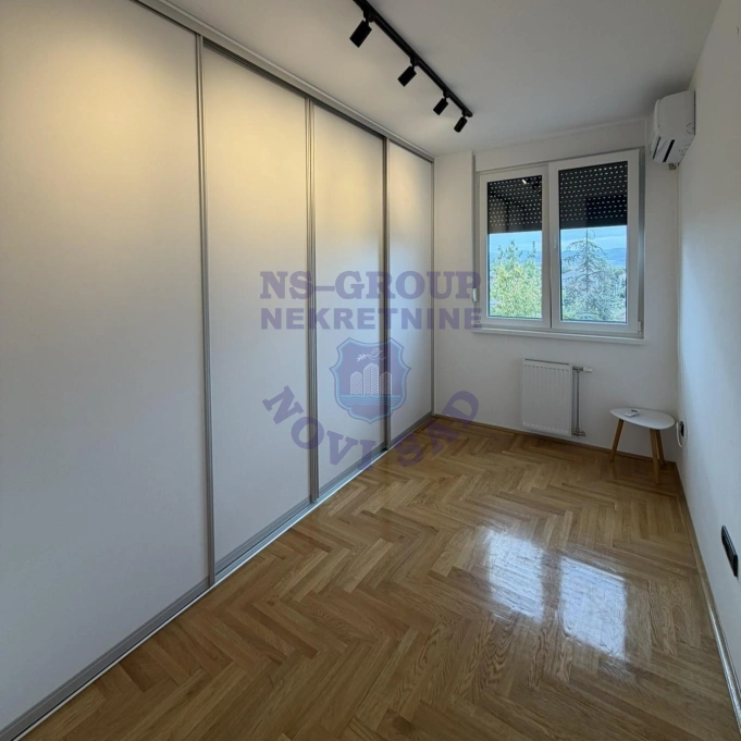Stan na prodaju Novi Sad 70m2, 17635