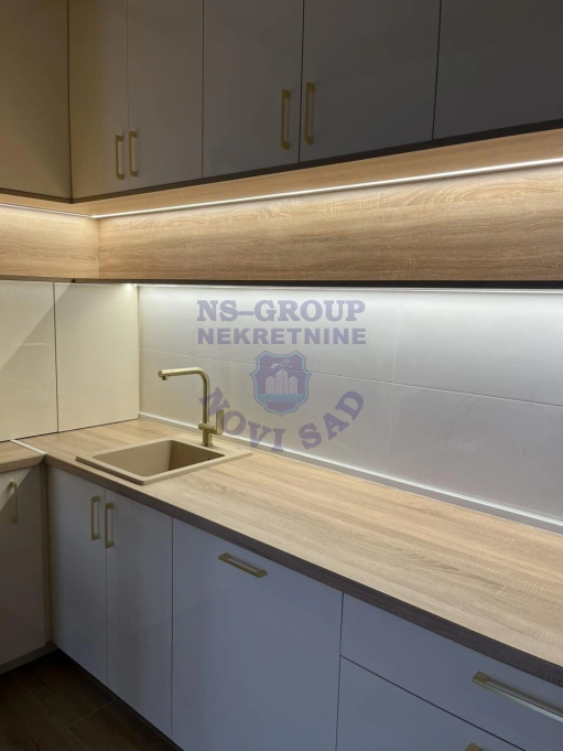 Stan na prodaju Novi Sad 70m2, 17635