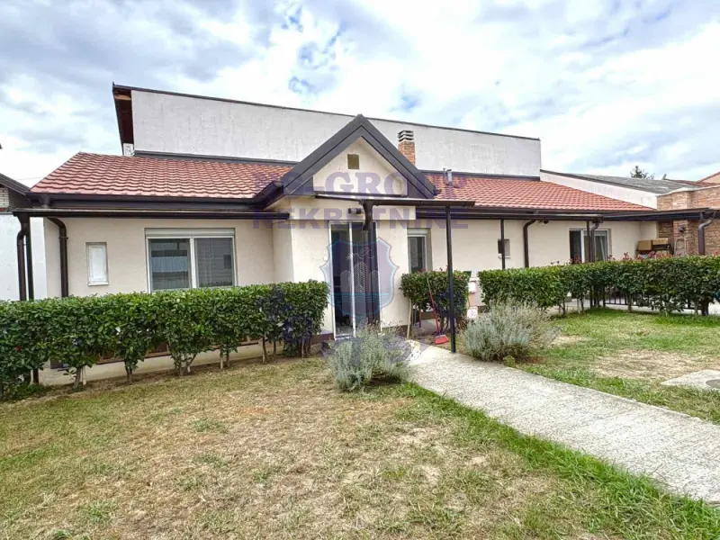 Stan na prodaju Veternik 54m2, 579593