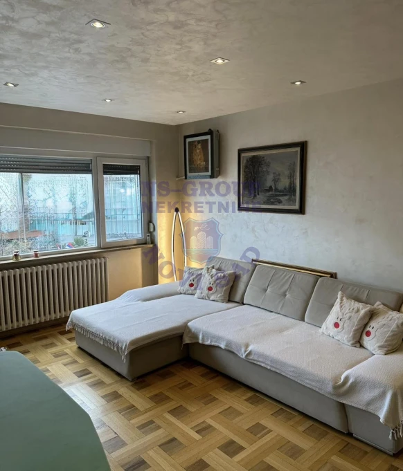 stan na prodaju Novi Sad, 51m2 579663