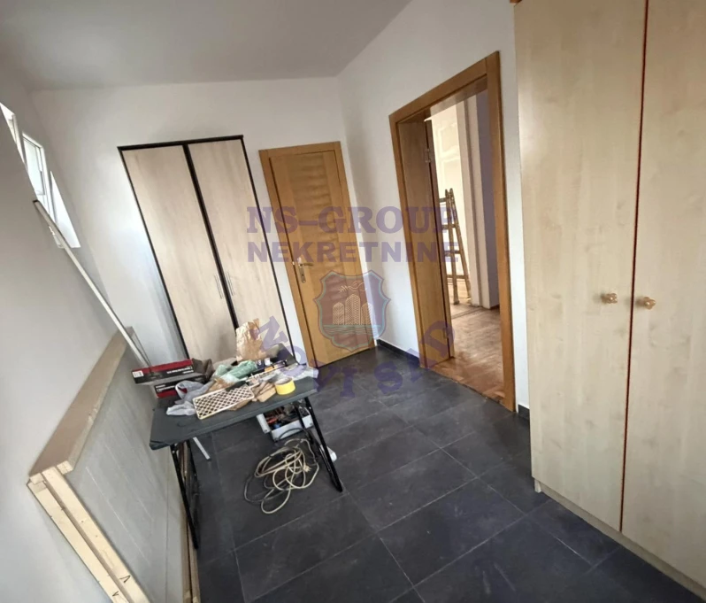 Kuća za izdavanje Veternik 183m2, 579544