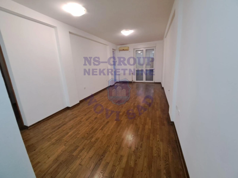 stan na prodaju Novi Sad, 50m2 579585