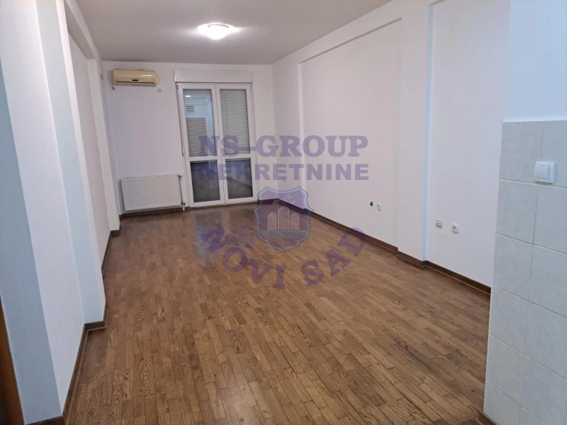 Stan na prodaju Novi Sad 50m2, 579585