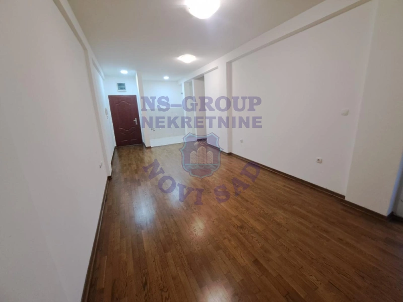 Stan na prodaju Novi Sad 50m2, 579585