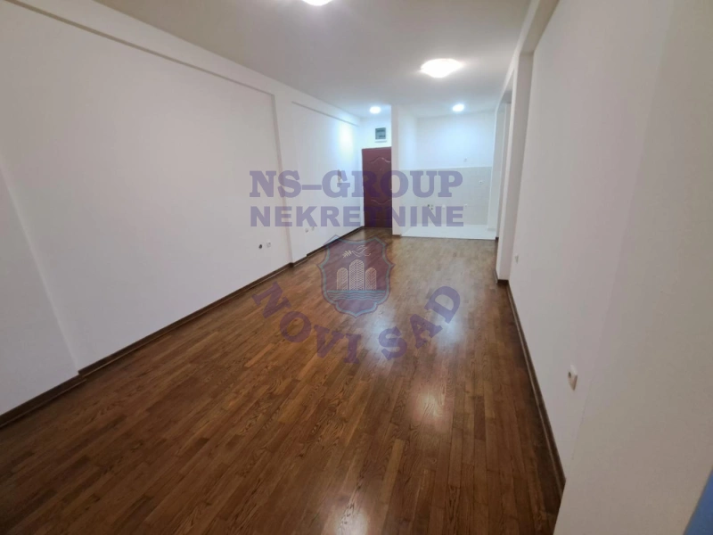 Stan na prodaju Novi Sad 50m2, 579585