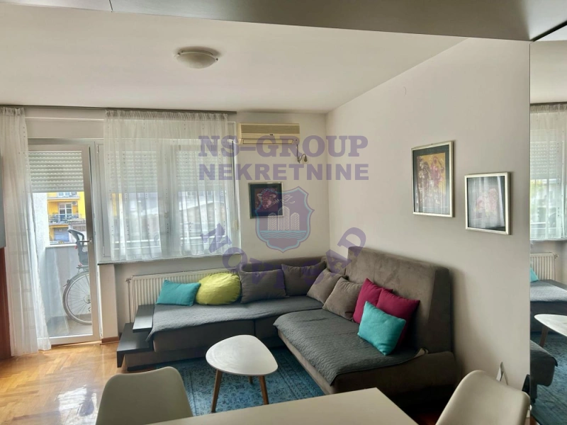 stan na prodaju Novi Sad, 40m2 17682