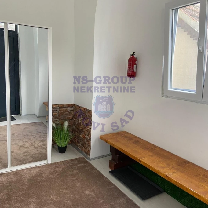 Stan za izdavanje Novi Sad 45m2, 17687