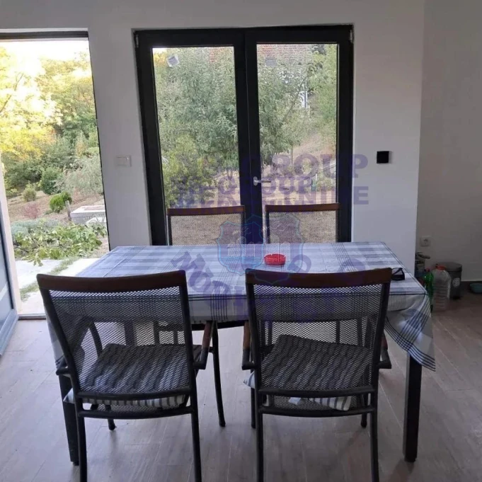 Kuća za izdavanje Rakovac 100m2, 17623