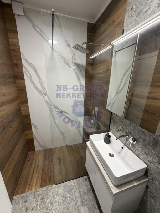 Stan na prodaju Novi Sad 130m2, 579734