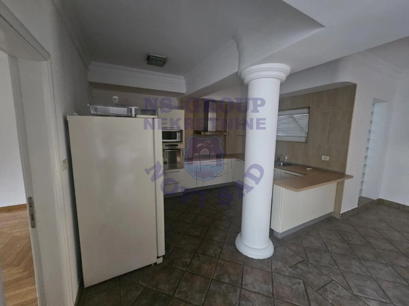 Stan na prodaju Novi Sad 213m2, 577377