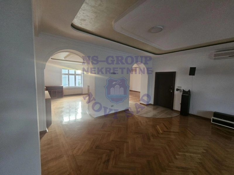 Stan na prodaju Novi Sad 213m2, 577377