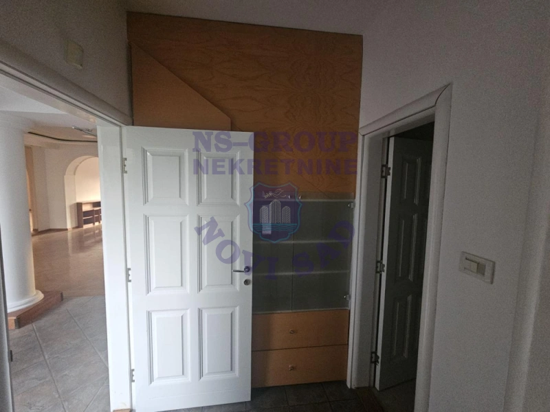 Stan na prodaju Novi Sad 213m2, 577377