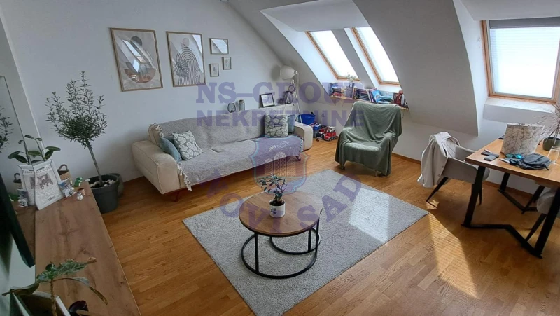 Stan na prodaju Petrovaradin 86m2, 579035