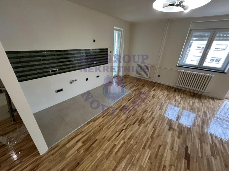 Stan na prodaju Novi Sad 64m2, 563379