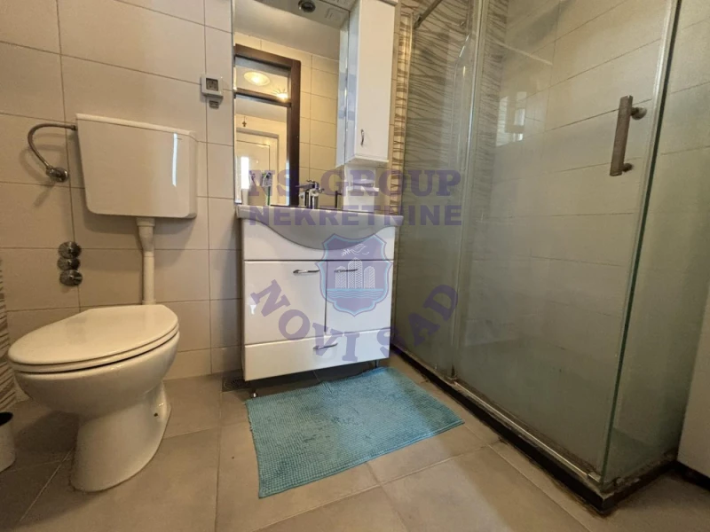 Kuća na prodaju Sremska Kamenica 270m2, 579710