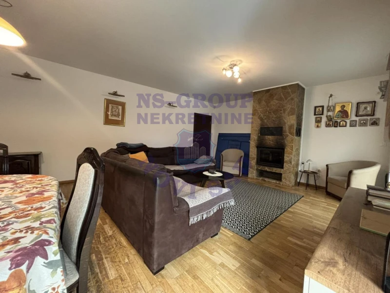 Kuća na prodaju Sremska Kamenica 270m2, 579710
