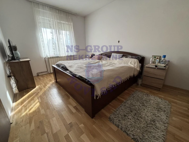 Kuća na prodaju Sremska Kamenica 270m2, 579710