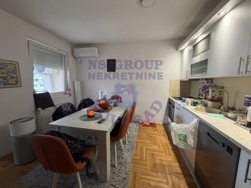 Stan na prodaju Novi Sad 64m2, 579788
