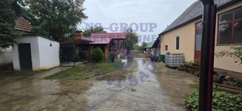 Kuća na prodaju Rumenka 256m2, 579796