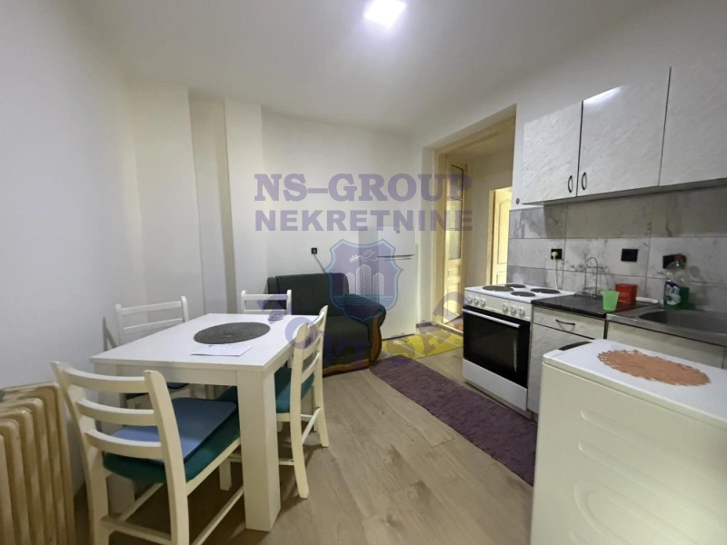 Stan na prodaju Novi Sad 40m2, 579834
