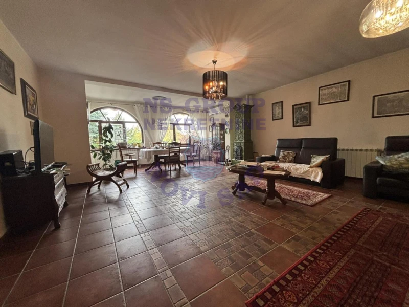 Kuća na prodaju Ledinci 322m2, 579787