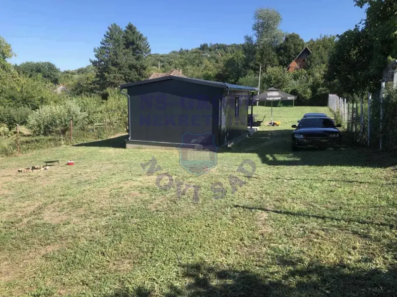 Plac na prodaju Sremski Karlovci 985m2, 579883