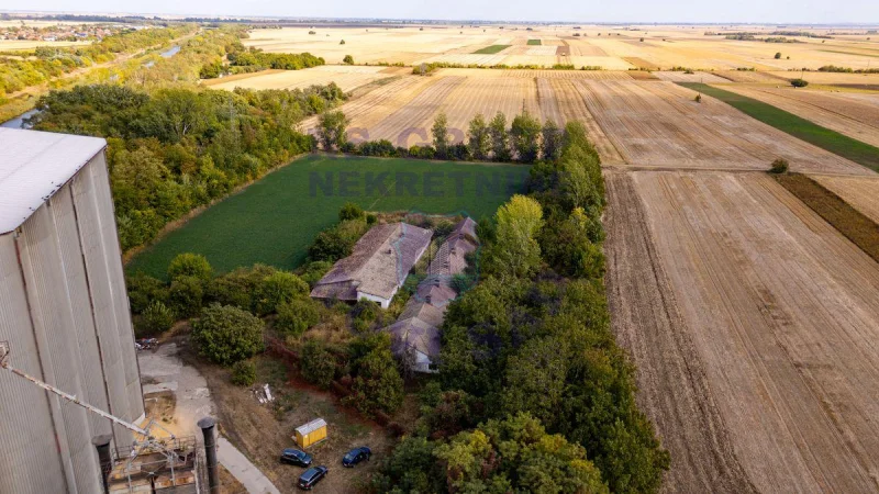Kuća za izdavanje Bački Petrovac 1524m2, 578751