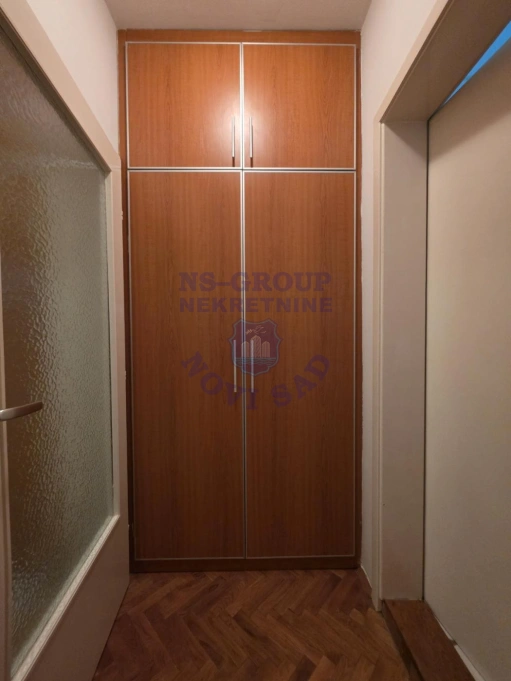 Stan na prodaju Novi Sad 50m2, 579885