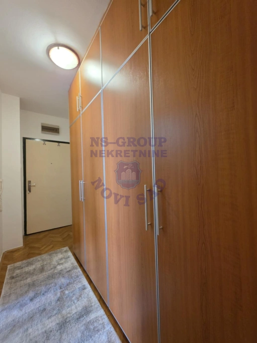 Stan na prodaju Novi Sad 50m2, 579885