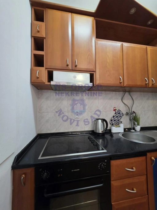 Stan na prodaju Novi Sad 50m2, 579885