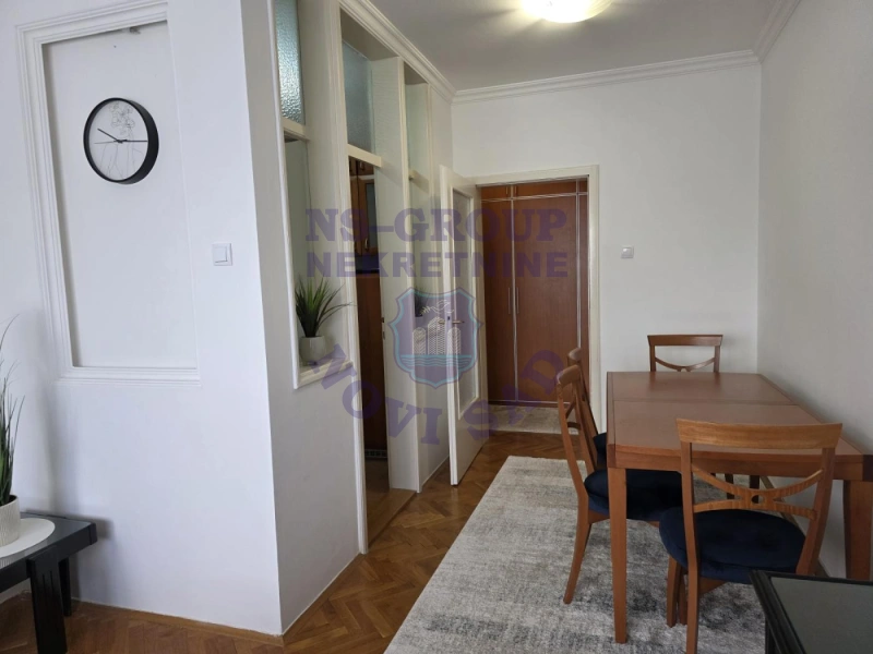 Stan na prodaju Novi Sad 50m2, 579885
