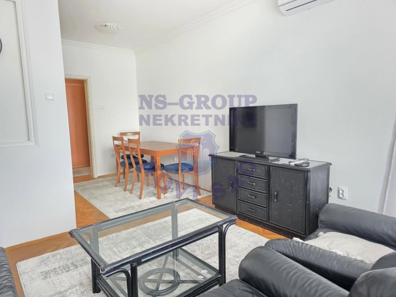 Stan na prodaju Novi Sad 50m2, 579885