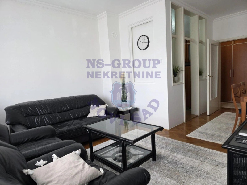 Stan na prodaju Novi Sad 50m2, 579885