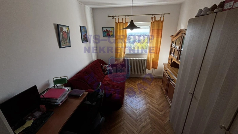 Kuća na prodaju Sremska Kamenica 279m2, 579533