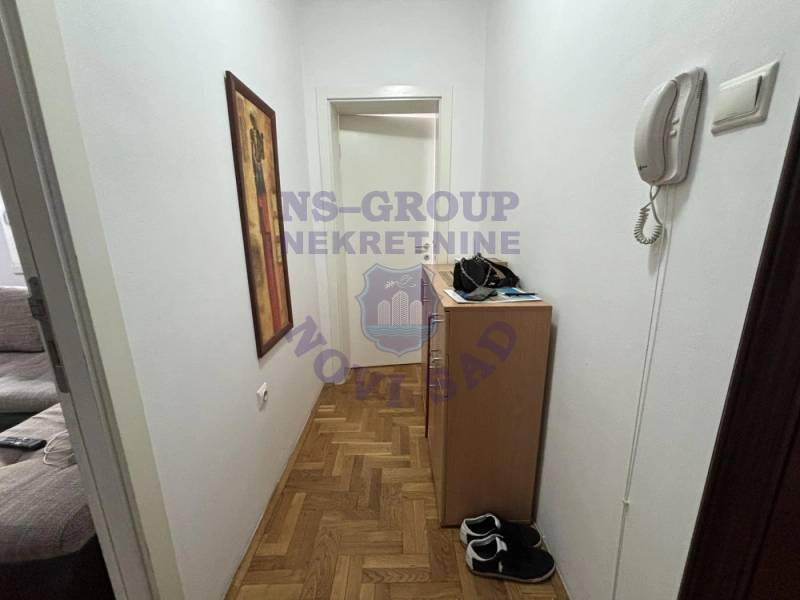 Stan na prodaju Novi Sad 40m2, 579853