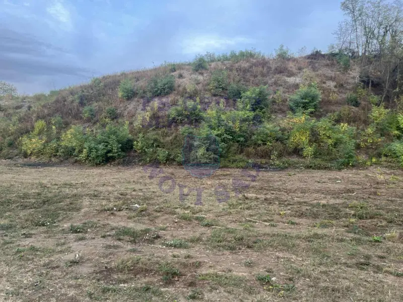 Plac na prodaju Rakovac 598m2, 579559