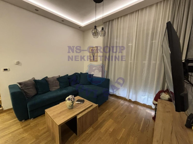 stan na prodaju Novi Sad, 58m2 579833