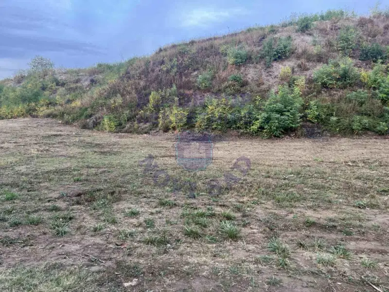Plac na prodaju Rakovac 914m2, 579553
