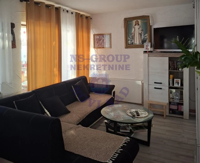 kuca na prodaju Žabalj 250m2 579898