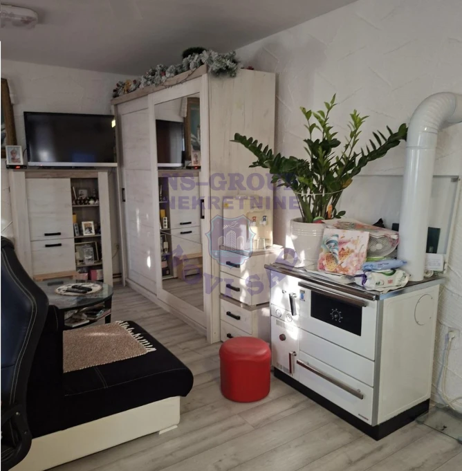 kuca na prodaju Žabalj 250m2 579898