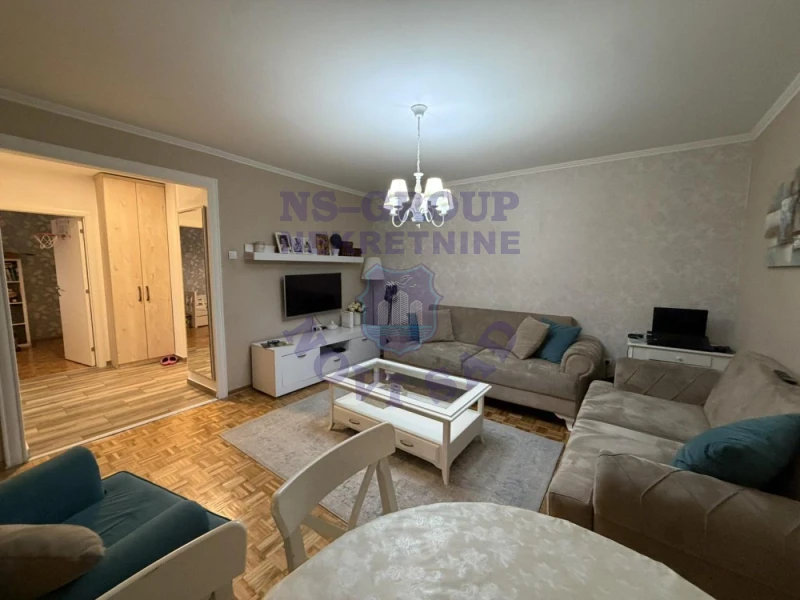 stan na prodaju Novi Sad, 63m2 579901