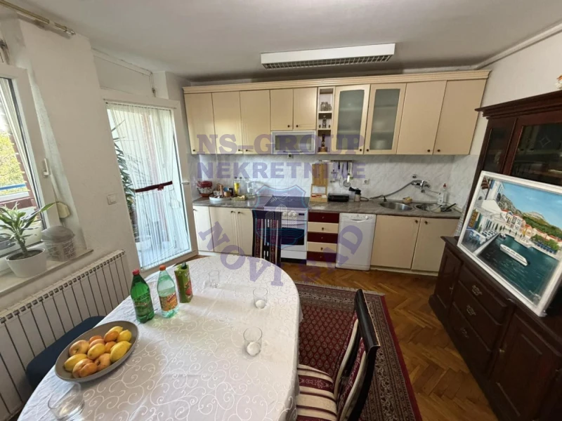 Stan na prodaju Novi Sad 79m2, 580038