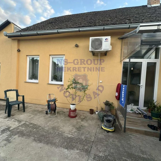 Kuća na prodaju Bački Petrovac 120m2, 579785