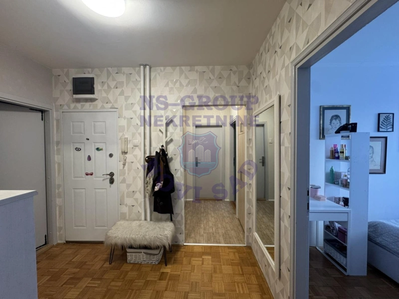 Stan na prodaju Novi Sad 72m2, 580035